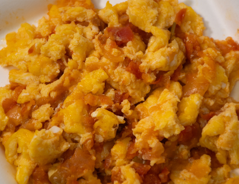 1 huevo revuelto con hogao